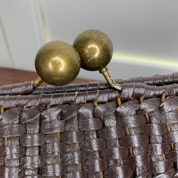 Kayu Brown Raffia & Cotton Clutch With Kiss Clasp - Picture 7 of 15